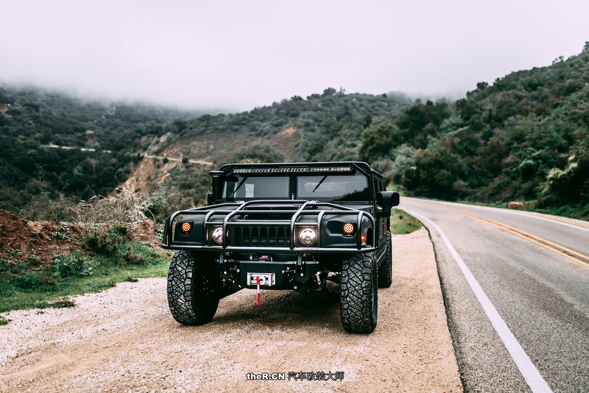 经过mil-spec的大修改装的悍马h1拥有500马力