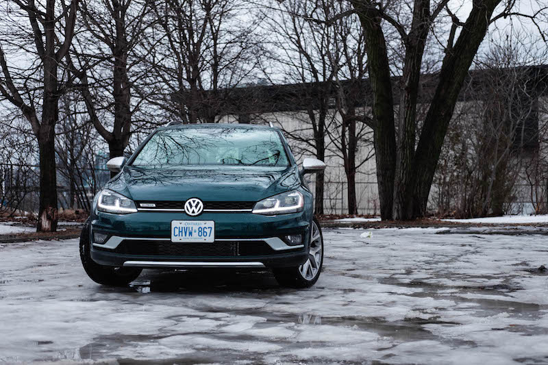 放大版高尔夫的魅力所在赏析进口大众高尔夫alltrack旅行车