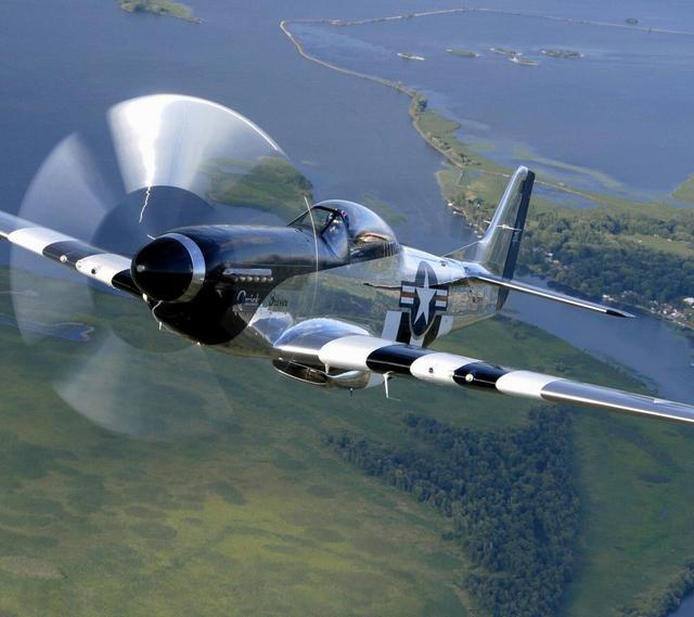 原创美国p51战斗机之王有很多当时的新技术其高科技今天还使用