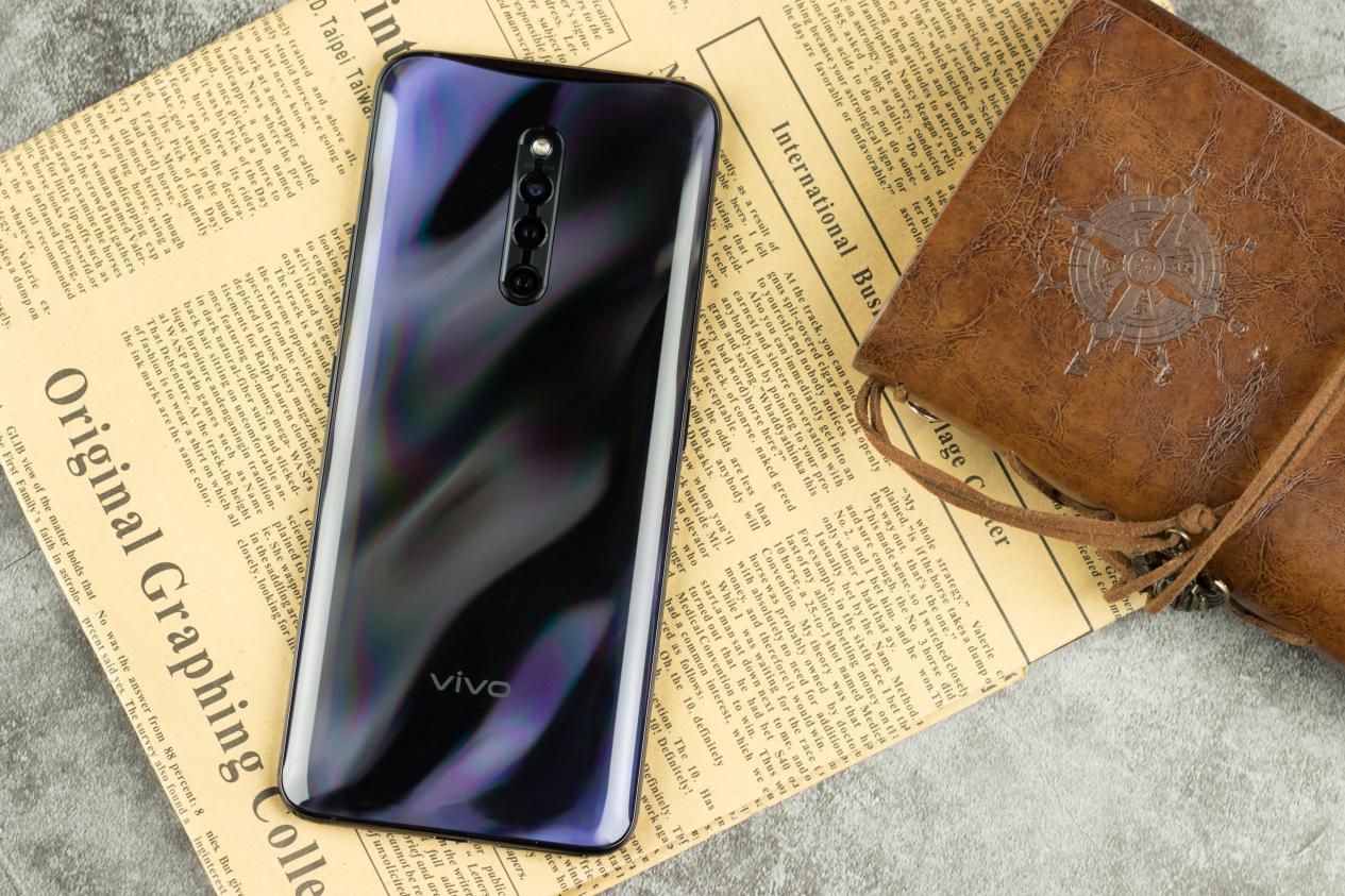 塔羅屏的vivo x27 pro黑珍珠,這是一款你從未見過的手機_設計