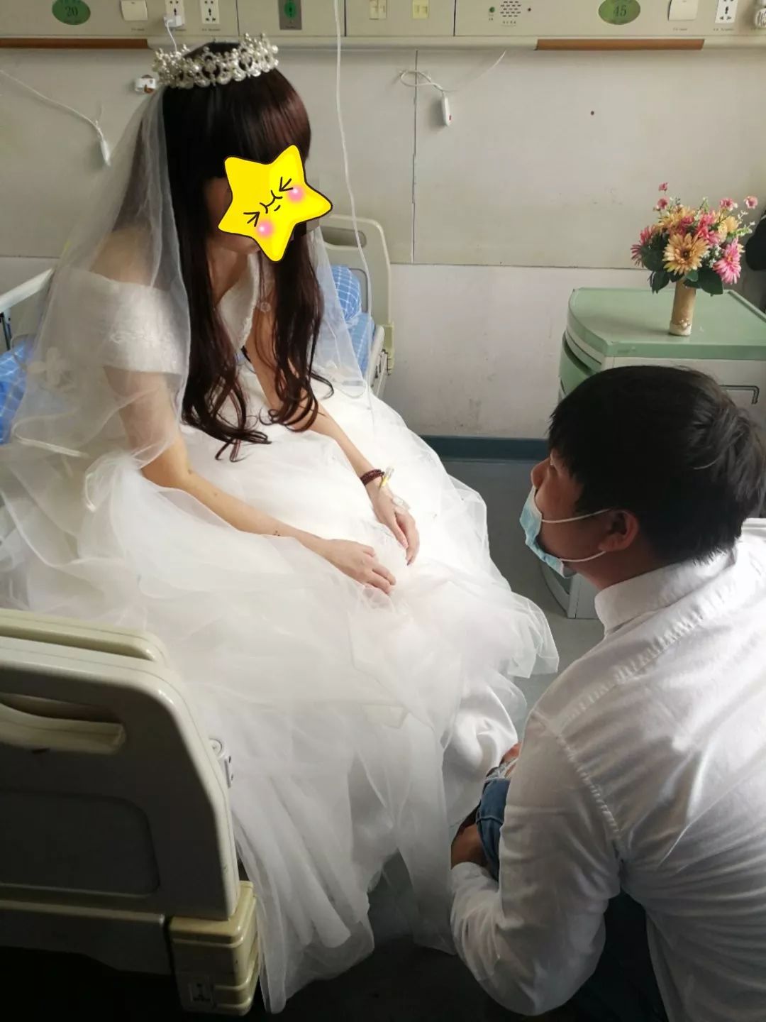 太美寧波23歲白血病女孩在病房穿上白色婚紗男友說的話讓全場動容