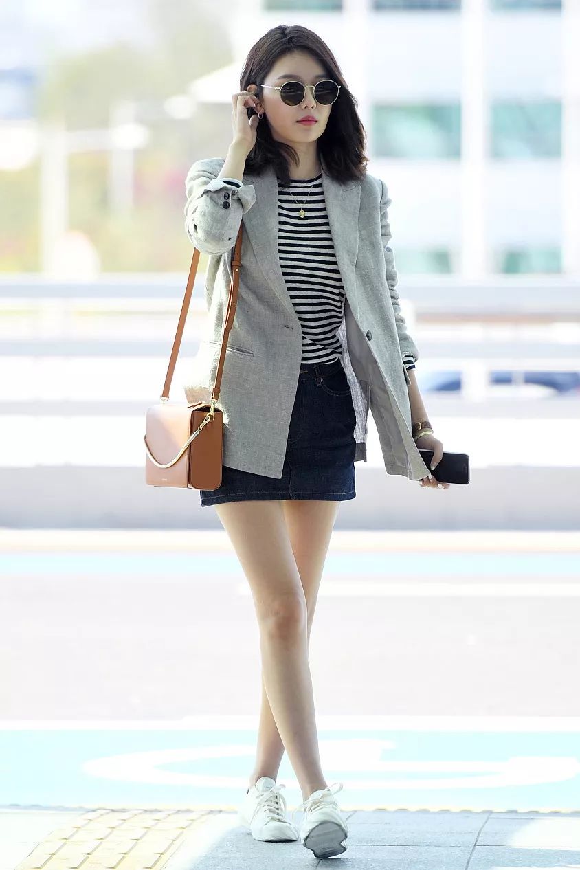 林允儿泰妍都穿帆布鞋去度假你还不快准备起来