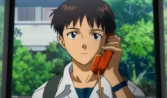 并盛中学的风纪委员长,喜欢学校,讨厌群聚,被束缚