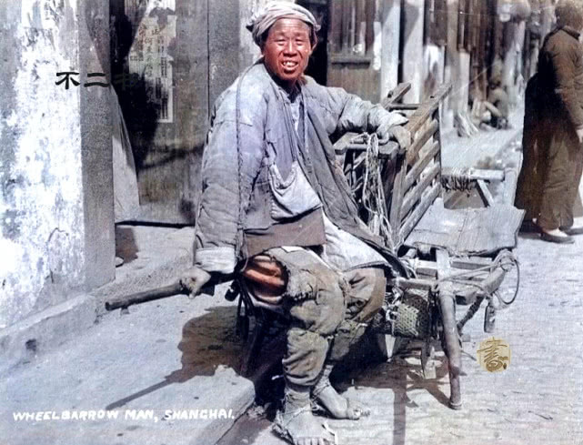 易代之下平民百姓的生活如何看看这些真实的上色老照片