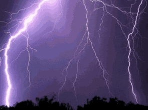 27日傍晚到28日云阳多雷阵雨天气,据云阳气象消息还附赠电闪雷鸣效果