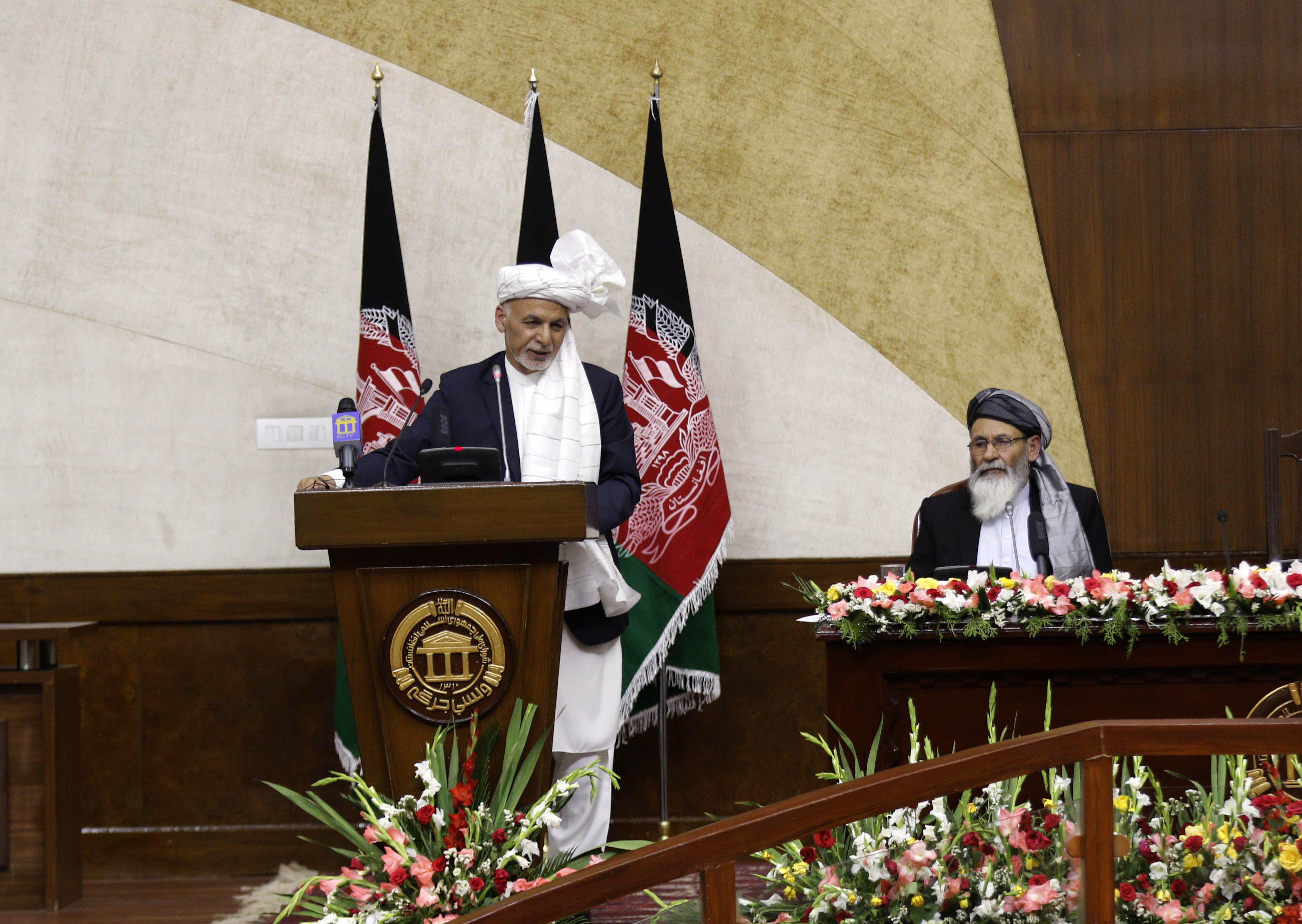 阿富汗新一届国民议会宣誓就职