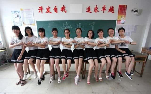 中学生毕业照充满青春的气息创意十足每张都含义深刻