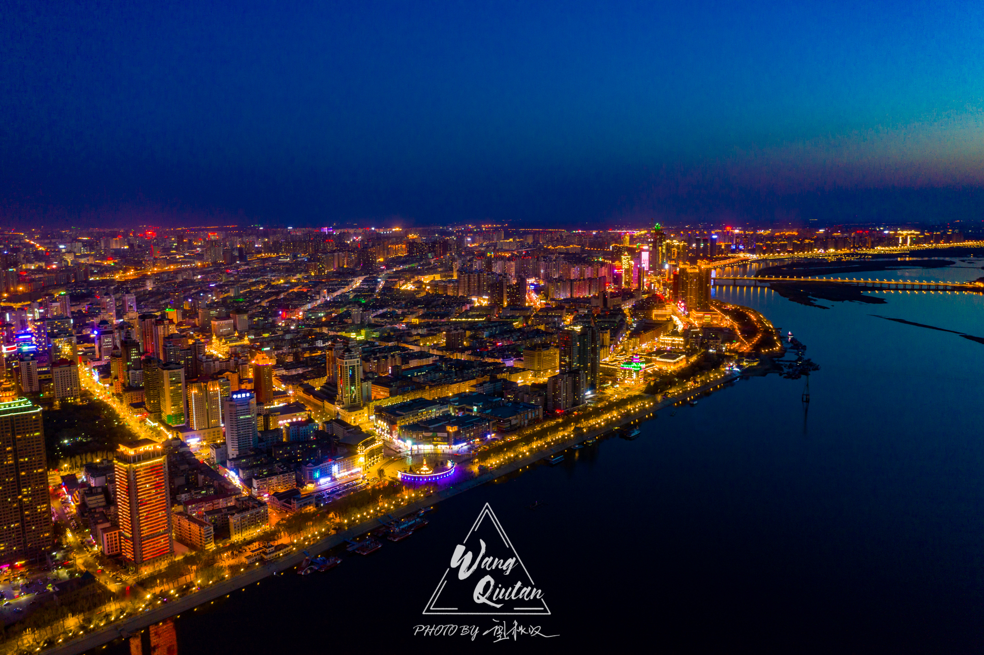 吉林市松花江夜景图片