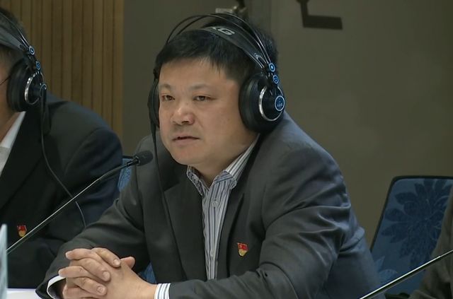 区城管局副局长陆学明对这一问题进行了解答,他表示这两天正在制定