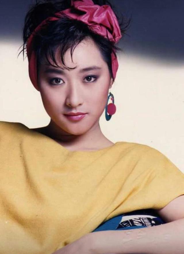 《新白娘子传奇》中的"观音大士"由阮虔芷饰演.
