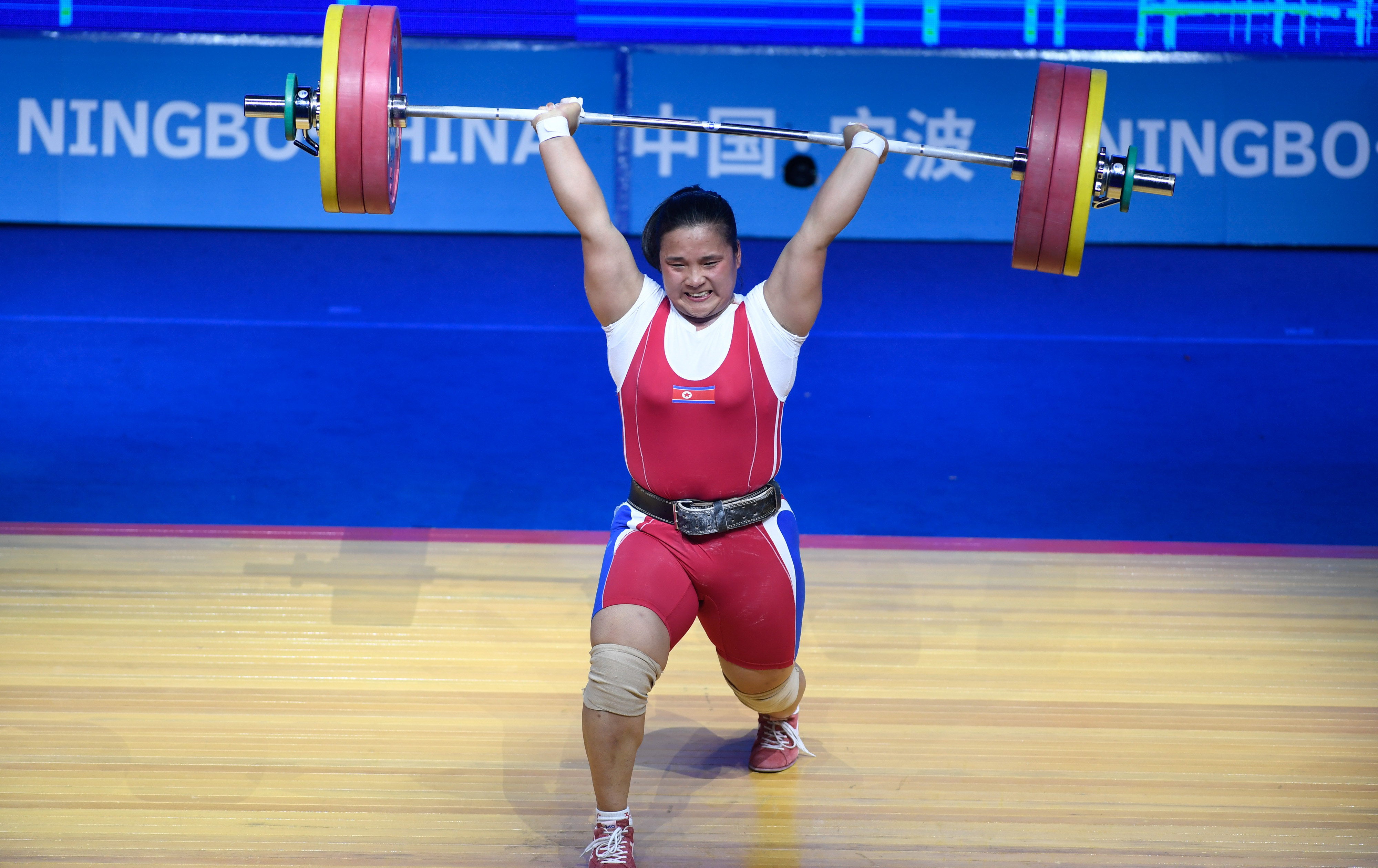 举重——亚锦赛:女子87公斤级赛况
