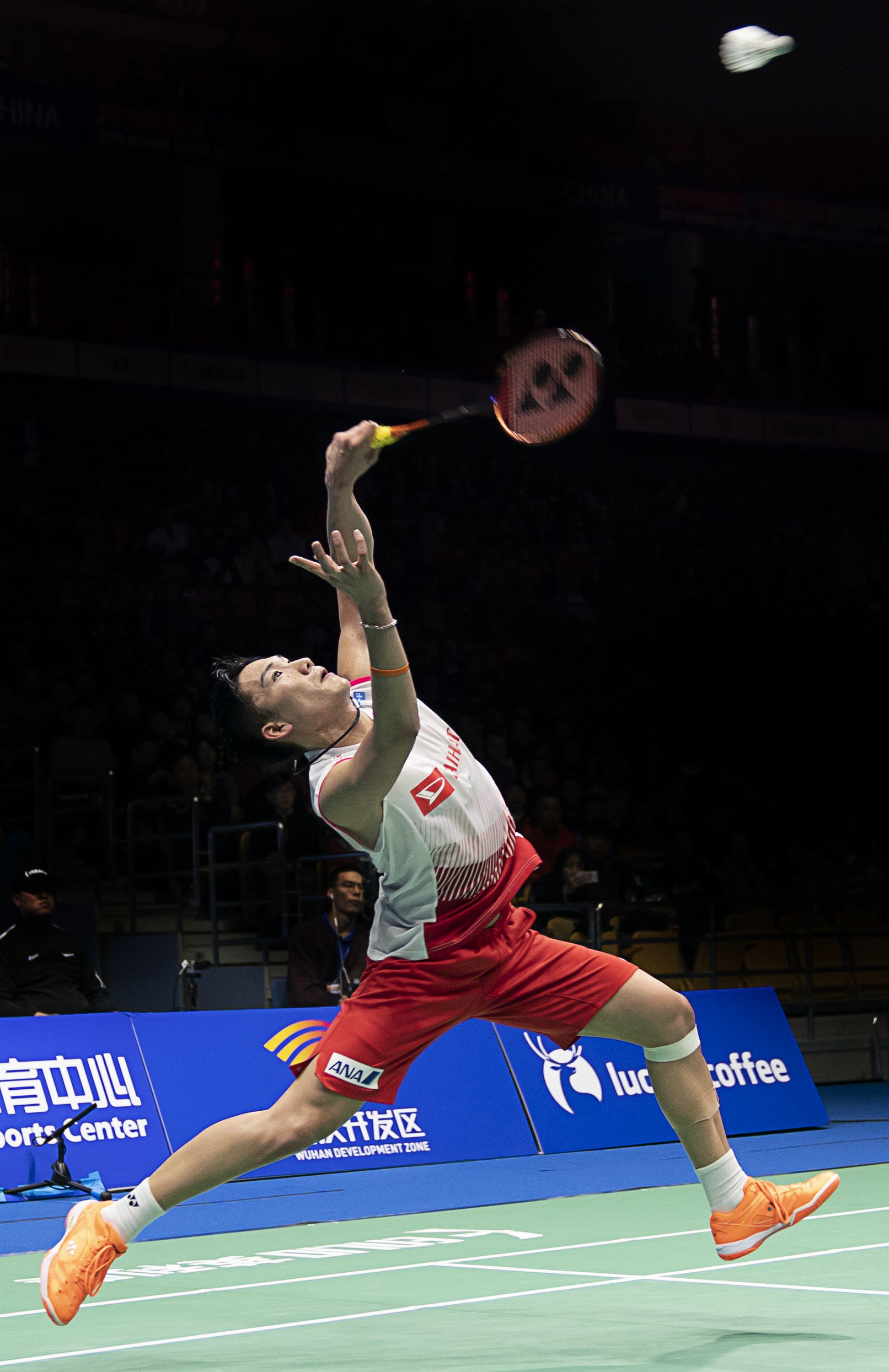 羽毛球亚锦赛桃田贤斗夺得男单冠军