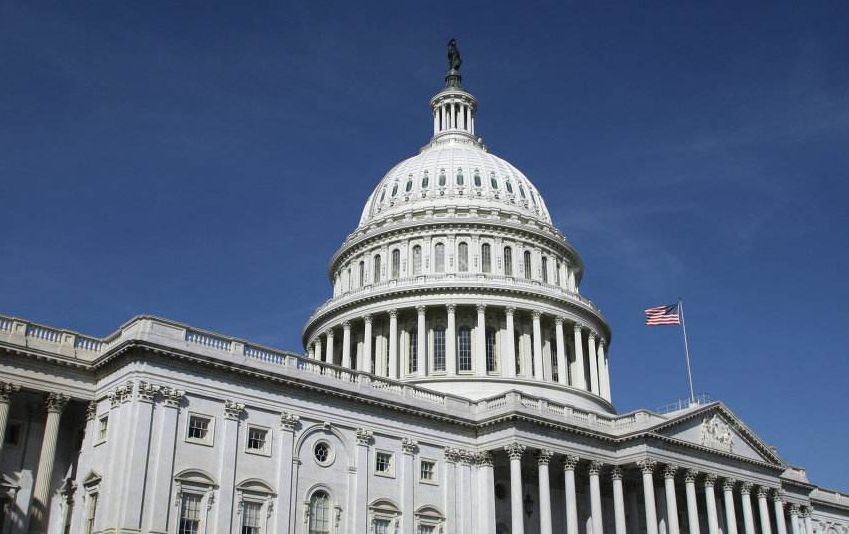 而对于纽约州法院是否对此案有管辖权,检方(nysga)基于什么法律发起的