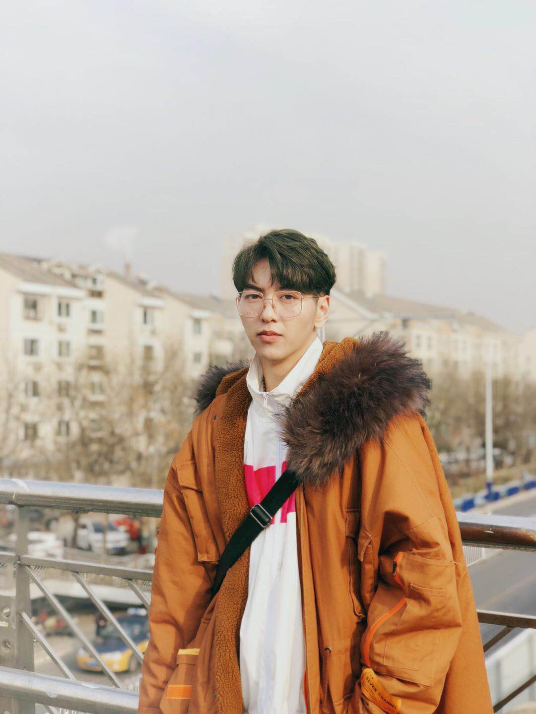 狐友国民校草马阳希望因为我的存在能让这个世界有一点点的不同