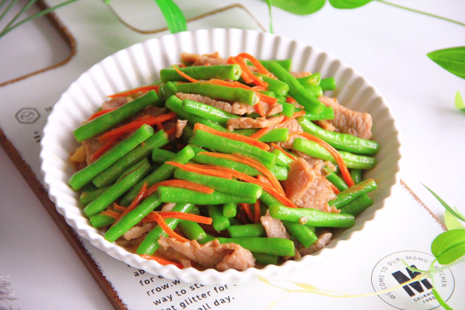 这道家常小炒菜,我家隔三差五吃一次,回回都吃光,总是吃不腻!