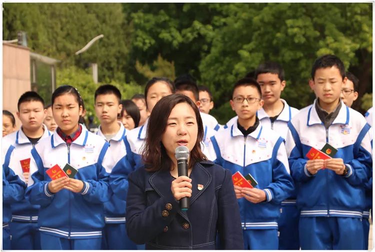 济南育英中学尹晓洁图片