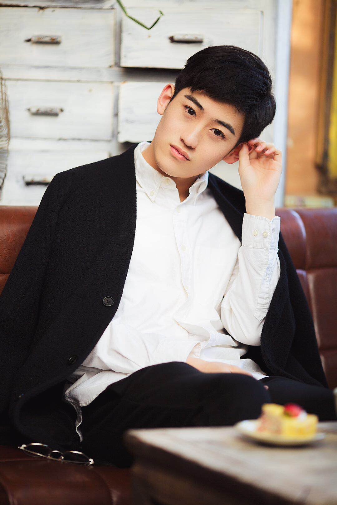 狐友国民校草张恩豪上天永远不会辜负努力的人