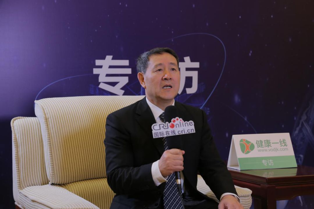 张亭栋教授荣获首届以岭整合医学奖