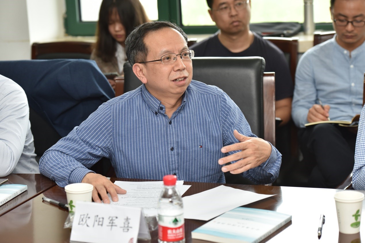 北京大学王奇生教授首先肯定课题设计较为全面地概括了哲学社会科学