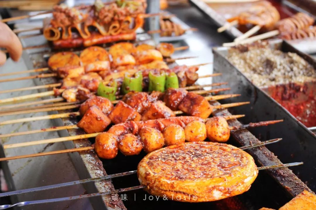 10年的烤串老店人均才12块吃了一次就上瘾
