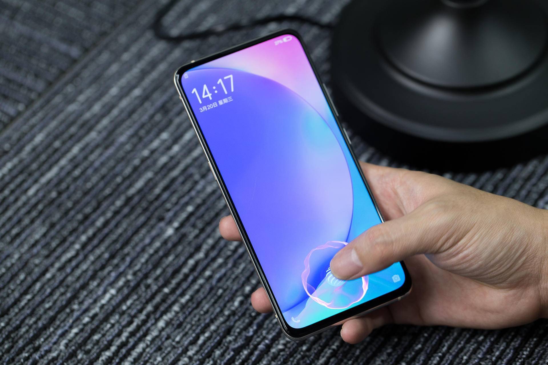 vivox27越级挑战华为p30谁更美网友一目了然