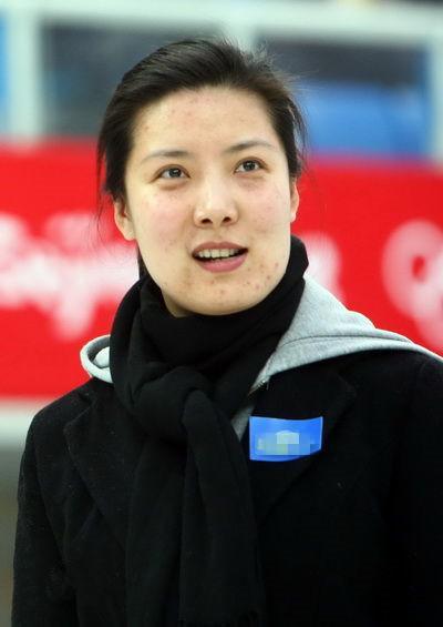 曾两次改姓的奥运冠军,嫁小四岁老公,被质疑整容,现37岁颜值高_杜丽