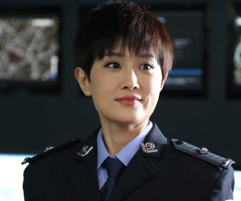 潘粤明爱上同剧女星尹姝贻女方颜值略输董洁但才华出众