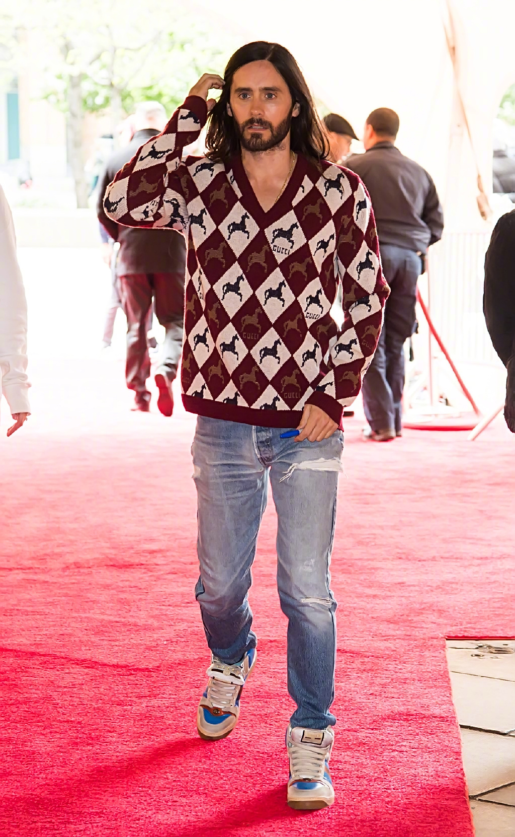 原创48岁杰瑞德莱托现身电影节帅气莱托少爷这次变成气质导演啦