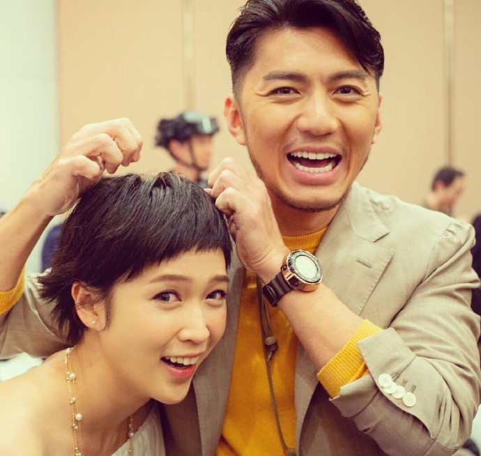 岁女星为出演《铁探》漂染头发26次,与男友恋爱8年一直三人行_蒋祖曼