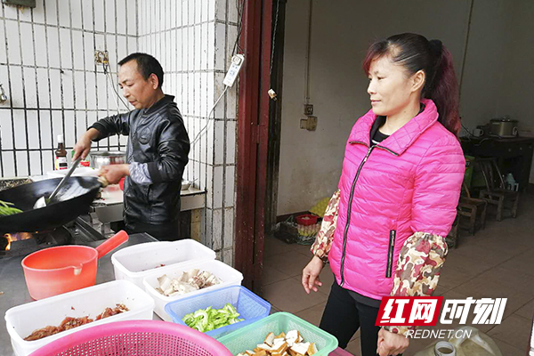 浏阳柏加镇:脱贫路上,除了帮扶干部, 我找到了另外一个伴儿!