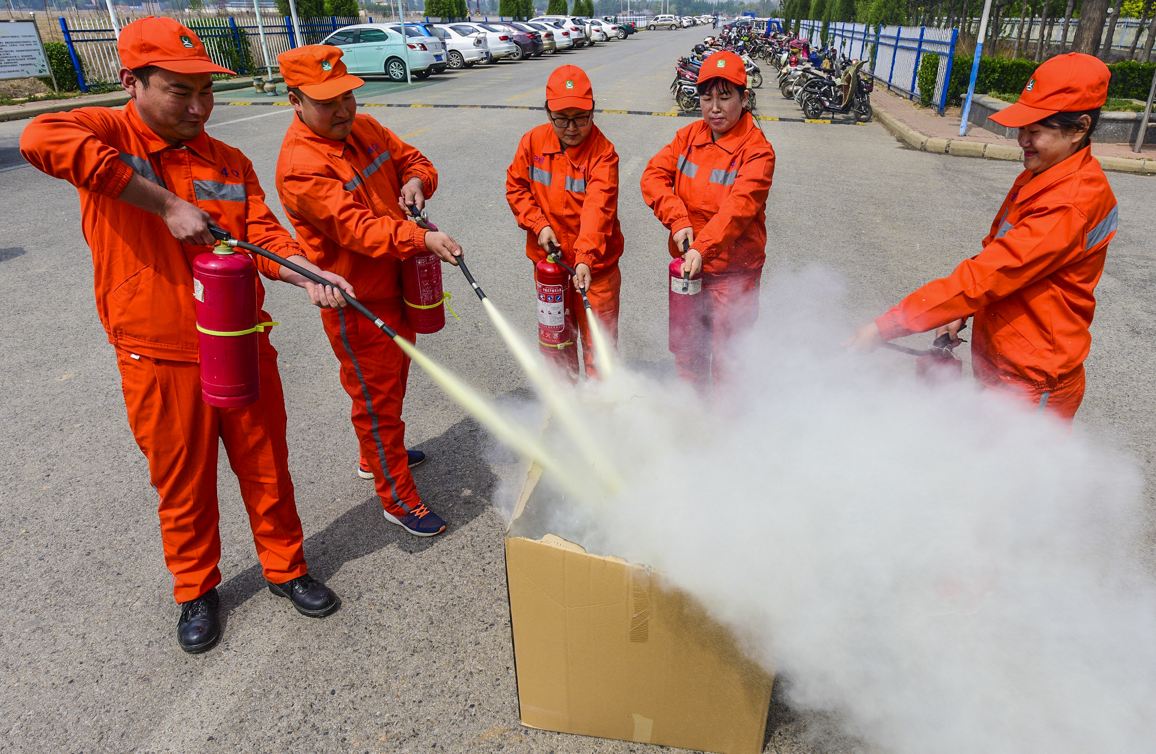 河北武強微型消防站築牢安全防火牆