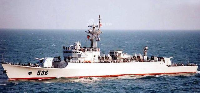 我国的一艘2000吨级护卫舰湘潭号在孟加拉国海军表现上佳,湘潭号是053