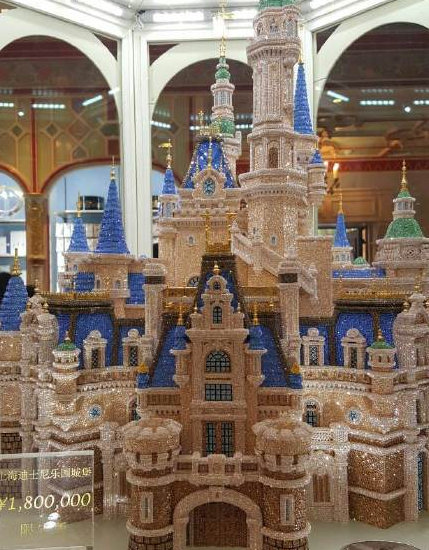 迪士尼180万水晶城堡被买走,贫穷限制我想象,太有钱了