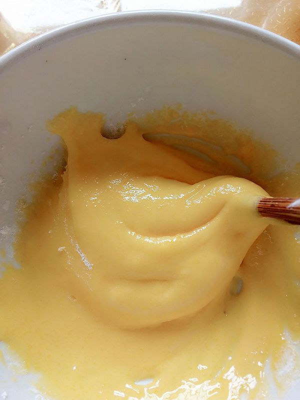 教你在家自制蛋黄酱,搅一搅就能做,以后再也不用花钱去超市买了