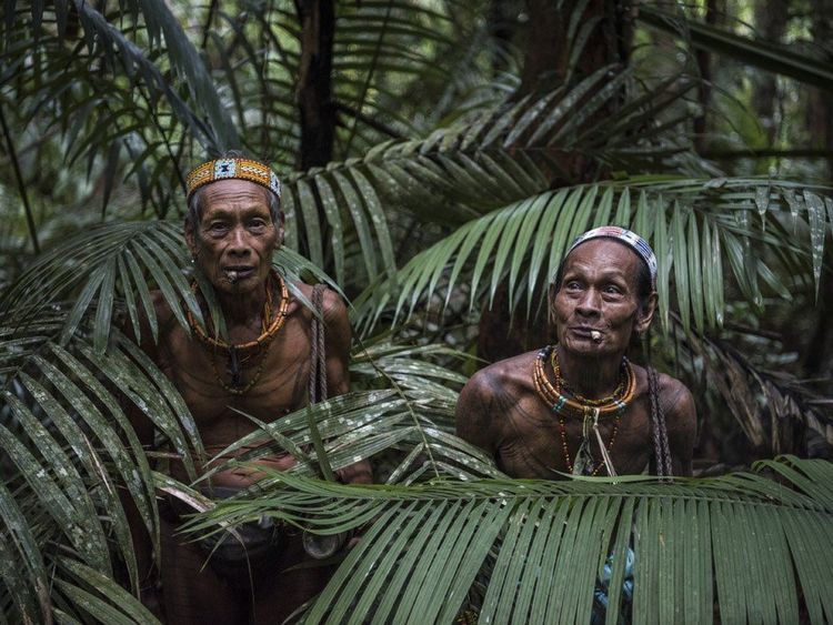 世界上最懒的民族,靠政府空投救济度日,每天躺着发呆睡觉
