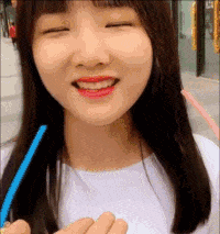 毛毛姐阿纯陆超火爆抖音的另类网红用沙雕取悦用户能走多远