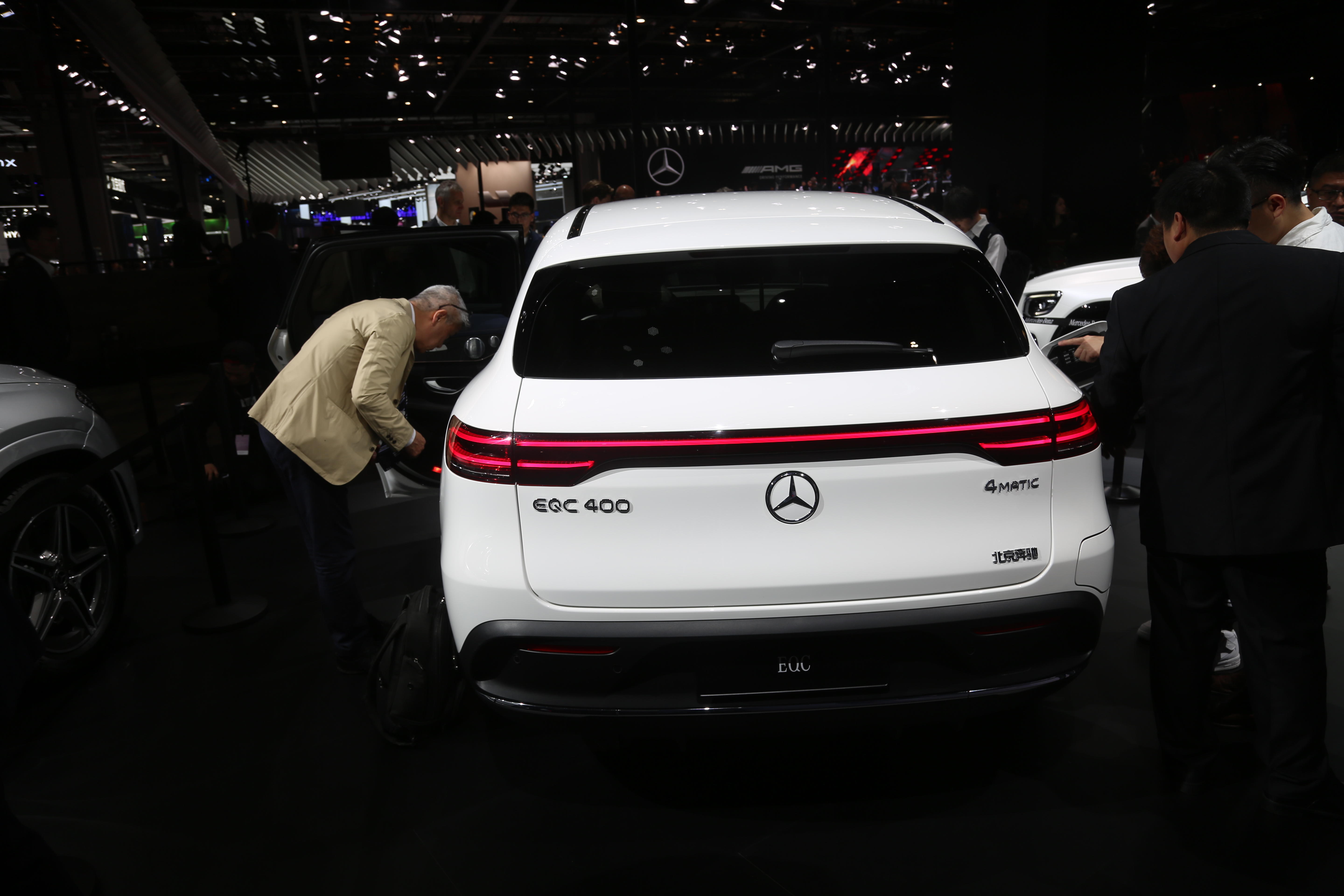 梅赛德斯奔驰eqc纯电suv中国首发实拍或将亮相深港澳车展