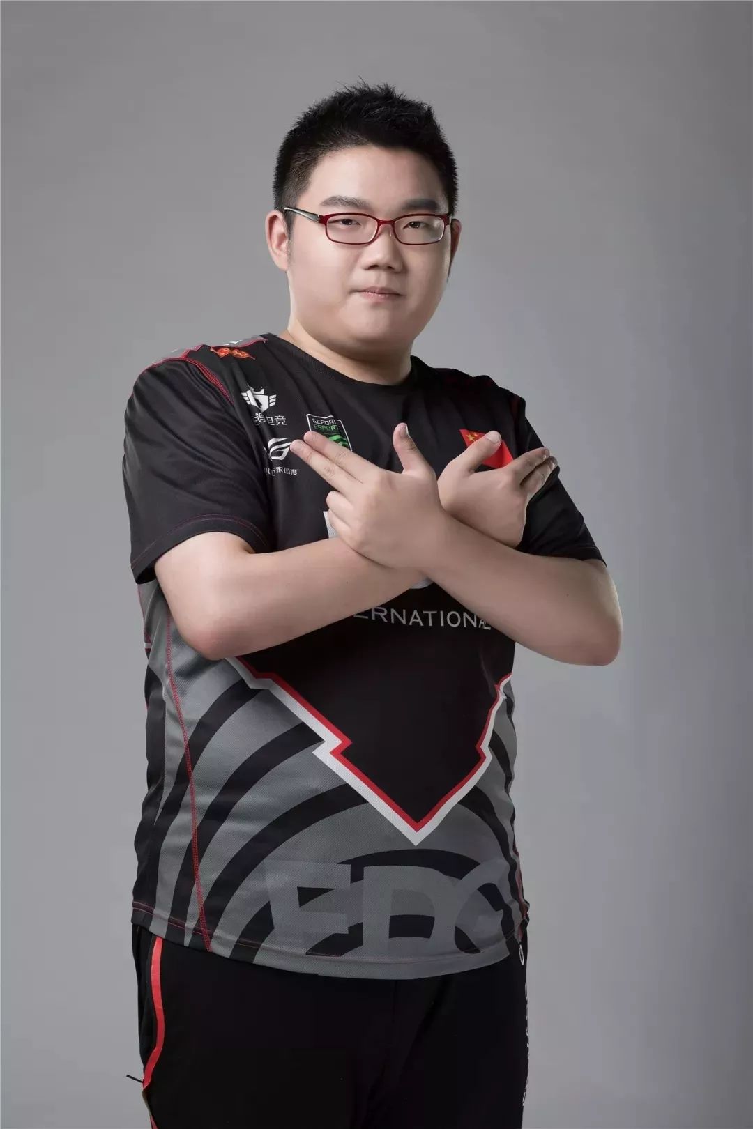 李天昊姓名:李天昊生日:1997.06