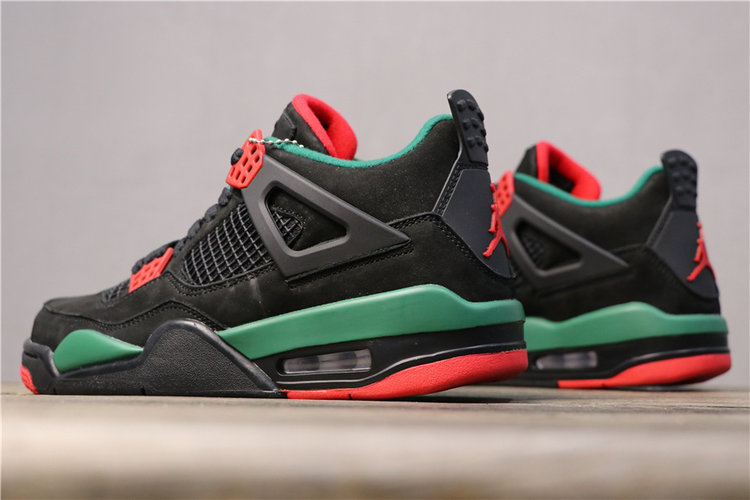 古驰和耐克合体这双aj4有点奢饰