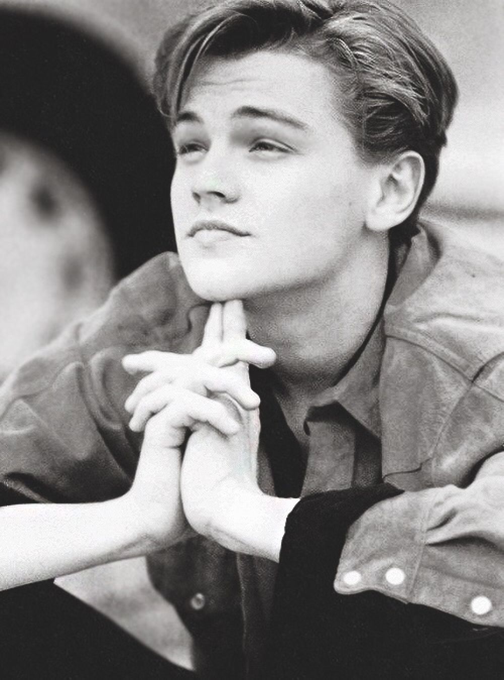 原创44岁小李子胡子拉碴出街中年大叔油腻样儿当年盛世美颜呢