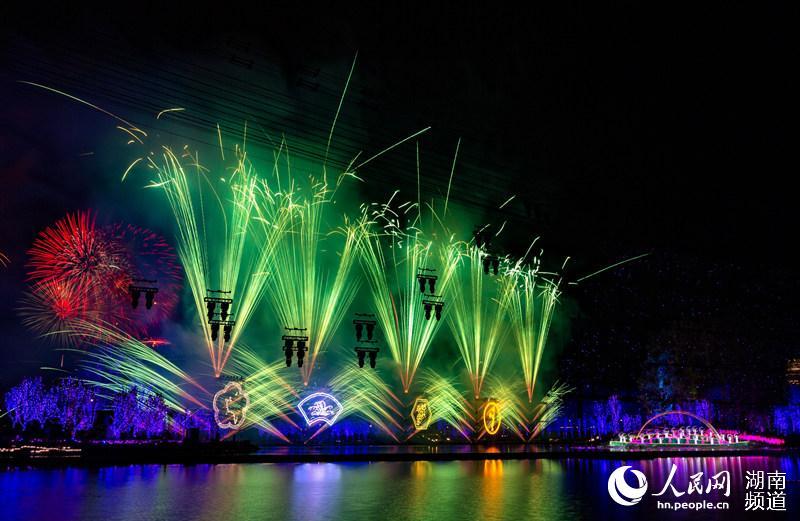 浏阳烟花赴约世园会开幕式_焰火