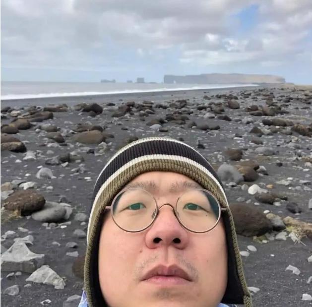 李诞在美景面前我才是主角看到配图网友长得丑还有理了