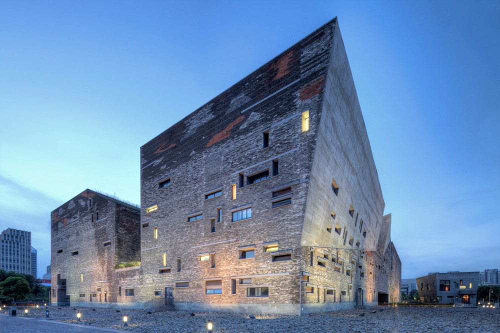 他的建筑被骂毫不实用,却成为获得普利兹克建筑奖的首位中国人_王澍