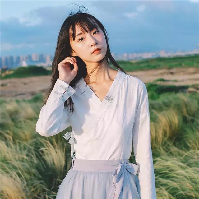 状师解读亮证女司机行为是否违法