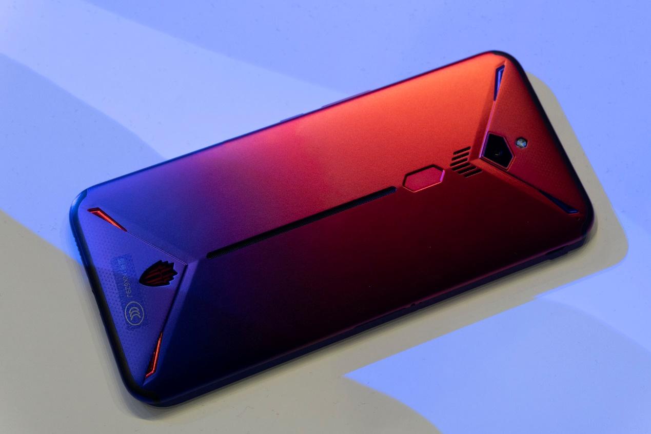 手机也能有风扇?红魔3诠释真电竞