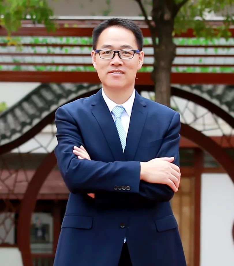 话幸福为学生的全人生幸福奠基专访南山二外集团学府中学校长陈铁成