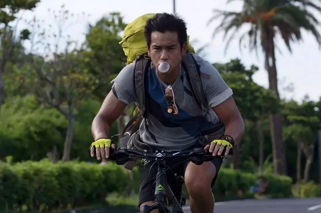 国民老公彭于晏满足3000万少女的欲望究竟有多难