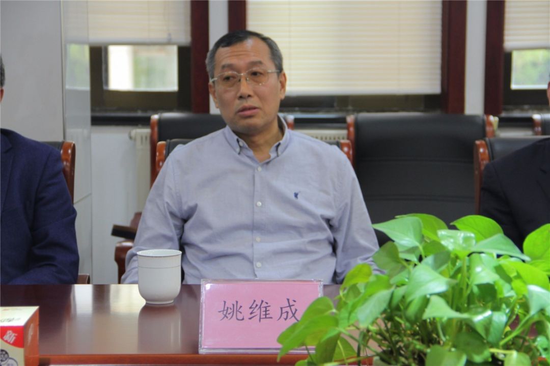 喜讯| 西海岸新区中心医院举行外聘专家签约仪式