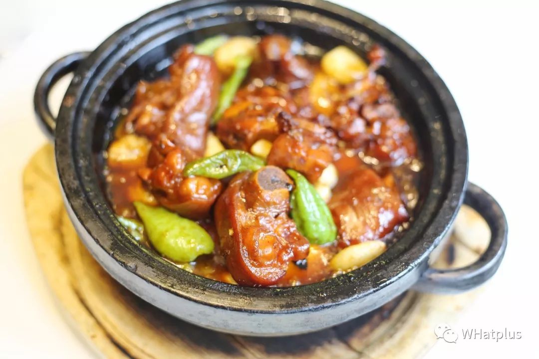 松鼠桂鱼,石锅焖猪脚,鸡汤,俘获粉丝无数.