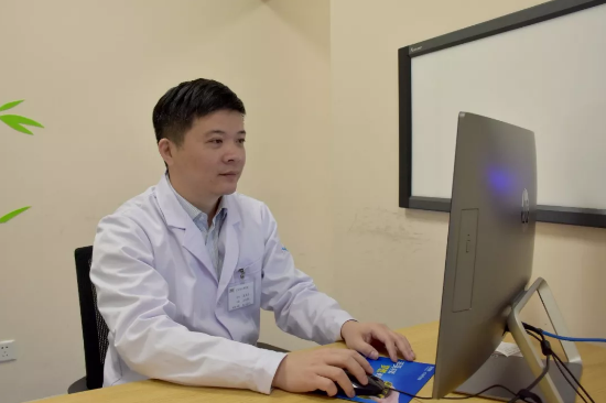 包含北京积水潭医院、丰台区网上代挂专家号，在线客服为您解答的词条